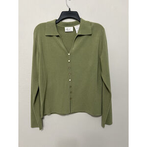 Vintage M Faux Button Grannycore Olive Pistachio Green Cozy Sweater Kathie Lee